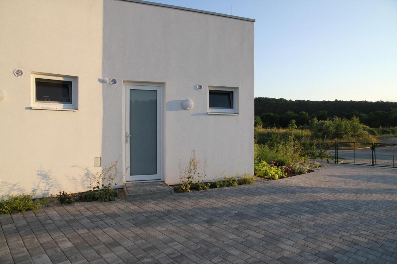 Apartmany Hluboka Nad Vltavou S Vyhledem Na Zamek Екстер'єр фото