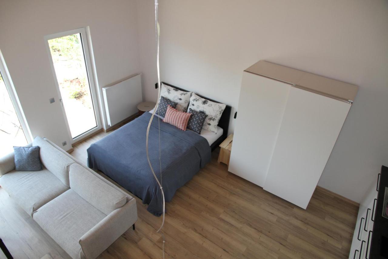 Apartmany Hluboka Nad Vltavou S Vyhledem Na Zamek Екстер'єр фото