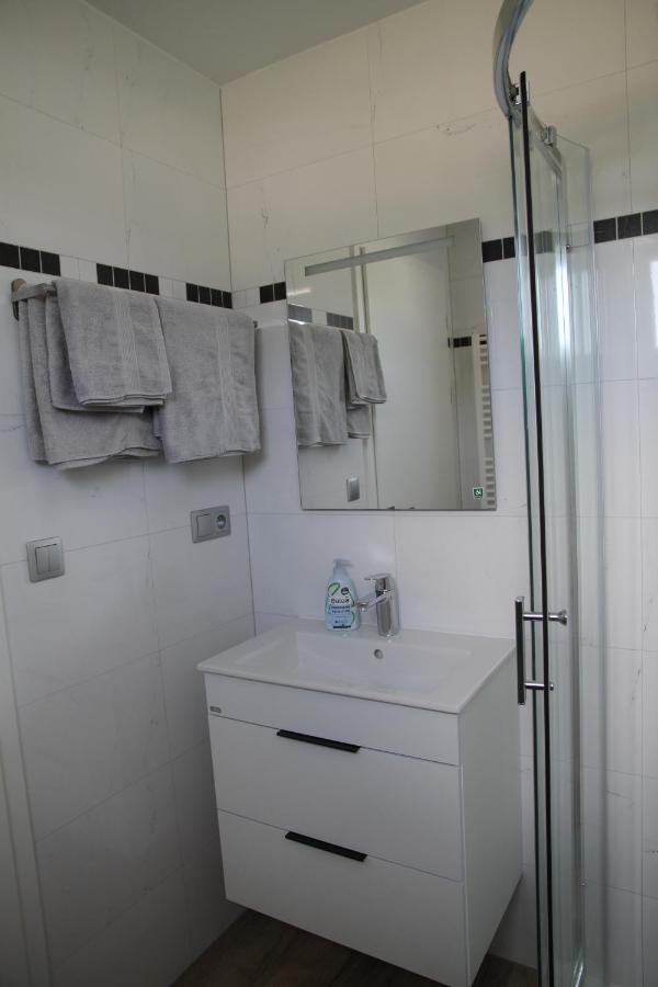 Apartmany Hluboka Nad Vltavou S Vyhledem Na Zamek Екстер'єр фото